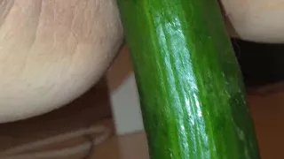 Squirting cucumber