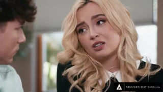 MODERN-DAY SINS - Lexi Lore Discovers Anal Loophole After Soaking Friend Drops Out