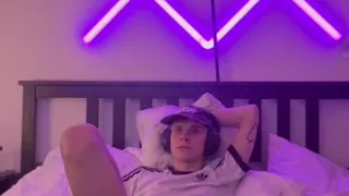 Horny twink plays with his cock for 10 minutes until he cums