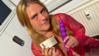 Test My New Dildo and Use It to Work on My Pussy and Smoke