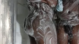 A shower, a nice blowjob from my lover, that makes me even more excited.