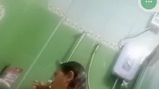 Taking a bath while I'm in jercking until she dressed up