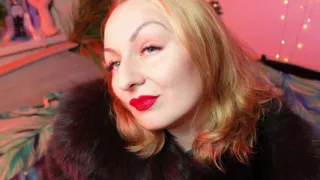 Red lipstick fetish and fur
