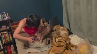 Riding a Big Dildo an Cumming