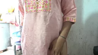 Fingaring in pusssy hot indian girl