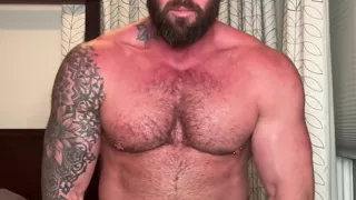 Huge Cumshot From a Thick Guy
