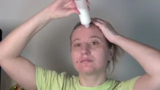Face massage with dildo