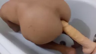 Mulatto Facking His Ass with a Dildo and Farts a Lot