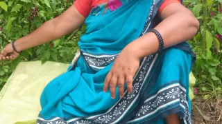 Big ass indian village aunty outdoor sex