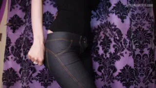 Submissive to my divine ass