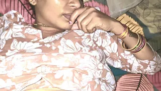 My long cock swelled and became hard. Seeing her chic pussy, I was squeezing my cock. She was secretly looking at me and was laughing.