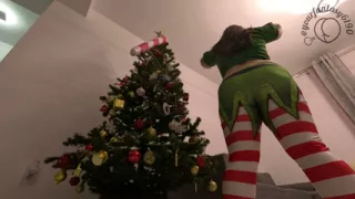 Farting Squats in Christmas Leggings