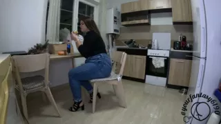 Tiny Slave: 103 Minutes of Giantess Fart Domination