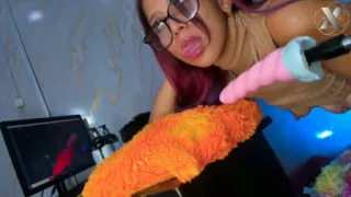 Giant Dildo for Greedy Pussy