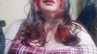 BBW TV talks dirty whilst smoking using a long stemmed cigarette holder