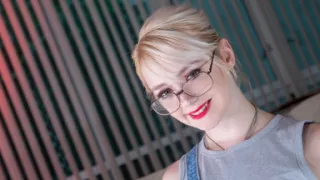 Annie Archer in My Favorite Therapist!