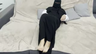 An Arab woman named Khalifa masturbates and caresses a pillow with her wet pussy.