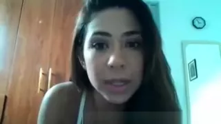 Gostosa dan?ando de pijama socado