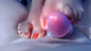 Footjob Cumshot Between Toes