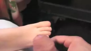 Sborrata Sul Piede ..Cum Feet