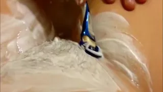 Pussy Shaving