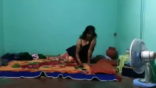 Bhabhi Dressing Up After Sex
