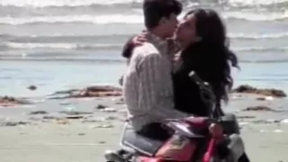 Karachi Couple At Beach