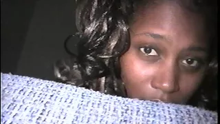 Chantell Hayes Schau in die Kamera Schlampe