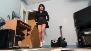 Sexy slutGets Fucked In The Air Before She Gets Facialed
