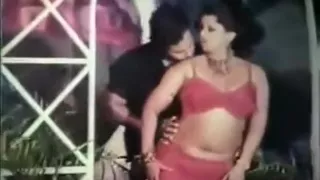 Big Boobs Actress Erotic Dancing In Bangla Movie Song