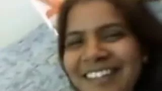 Skandal um Desi-Empfangsdame und Boss durchgesickert