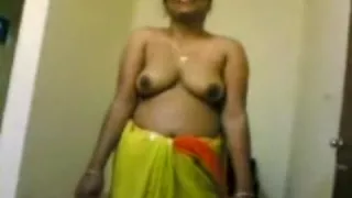 aunty nude show for her boyfriend  before fucking