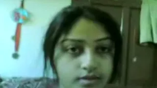 Desi Beautiful Indian Girl Showing Boobs