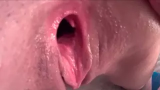 Pale PAWG MILF Real Wife Homemade Ass Up Gape and shake