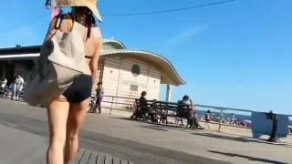 Crazy Amateur record with Voyeur, Outdoor scenes