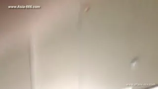 chinese girls go to toilet.38