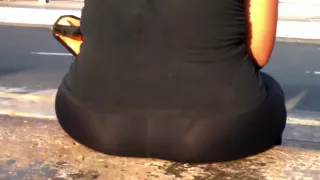 big butt sentada