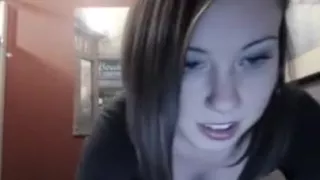 Webcam brunette babe teasing and having fun at home