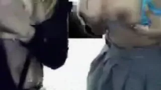 Exotischer Amateur-Clip mit Webcam, Strip-Szenen