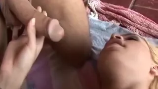 Geiles Amateur Shemale Video mit Fucks Guy, Blonde Szenen