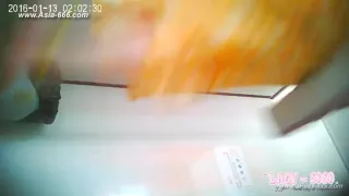 chinese girls go to toilet.19