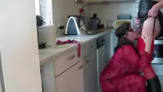 Reife Biggi ficken in der Küche