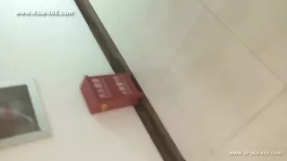 chinese girls go to toilet.20