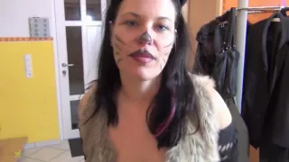 Betrunkenes Karneval Katzchen