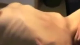 Extrem dunnes Madchen geschwangert!