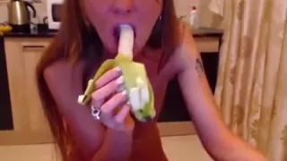SamanthaDoLL playing with banana