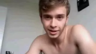 aaron shows and wanks his cock in webcam