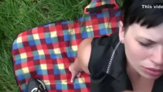 Outdoor Cumshot - Voll in die Fresse
