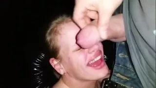 Bukkake Pause im Pornokino an der A1 in Lackstiefeln und Wetlook