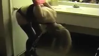 Geiles Homemade Video mit Bondage Szenen